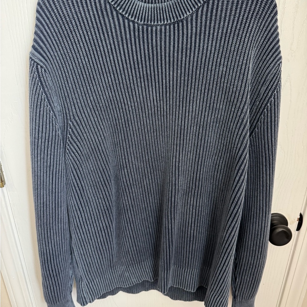 American Eagle Outfitters Men’s Ribbed Crewneck Sweater in Slate Gray-Blue